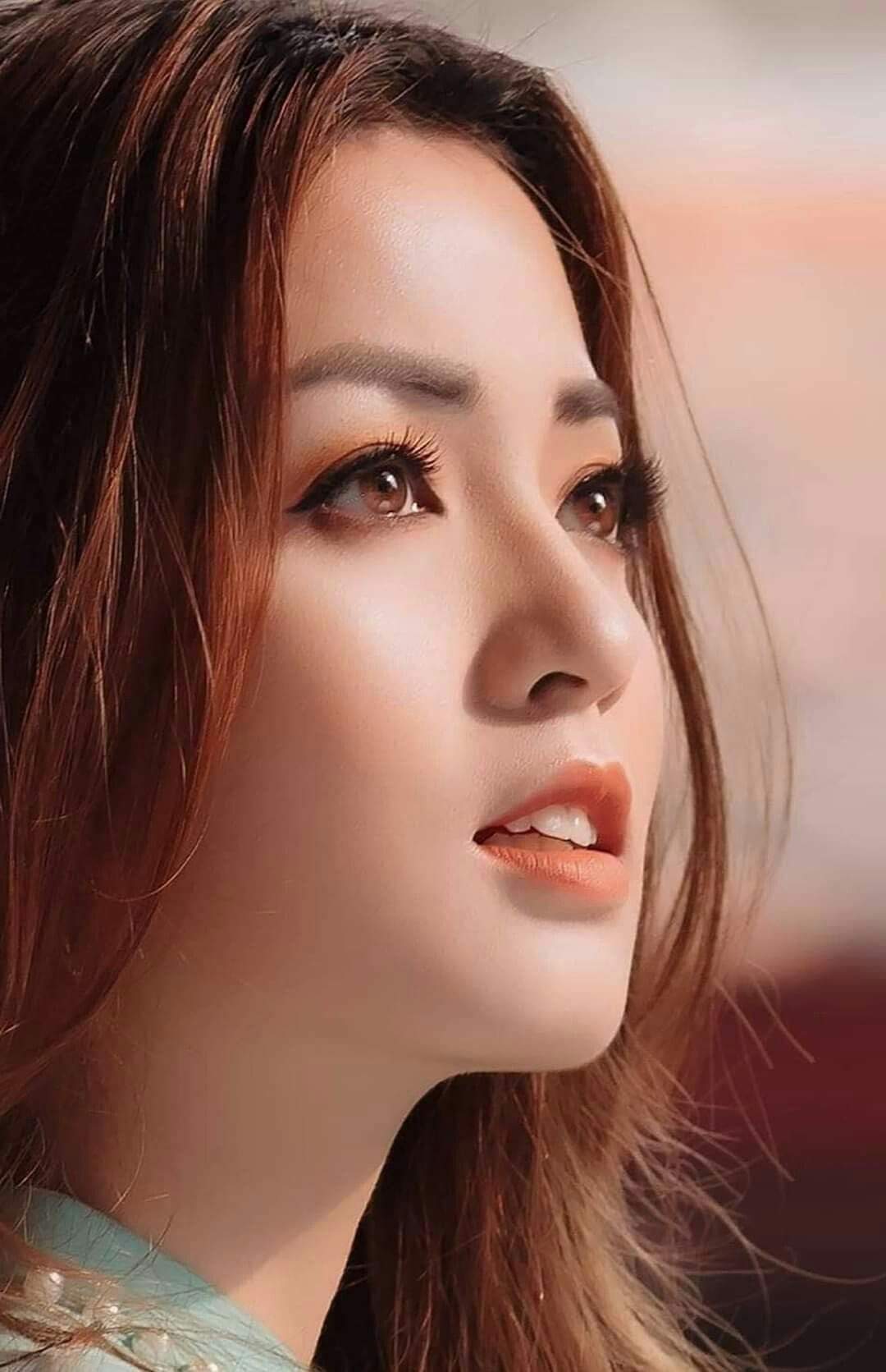 CHO EM GẦN ANH THÊM MỘT CHÚT CHO EM GẦN ANH THÊM MỘT CHÚT